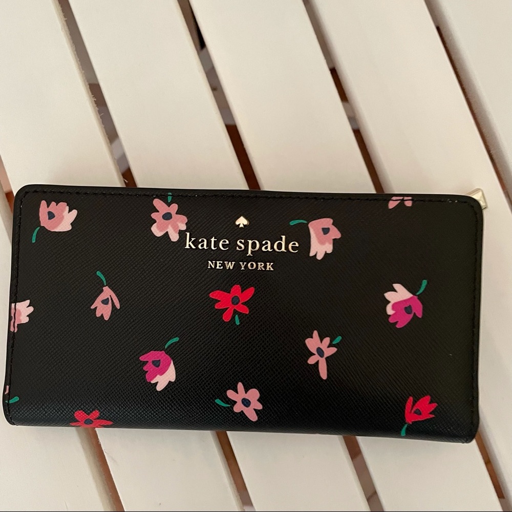 Kate Spade Staci Ditsy Buds Large Slim Bifold Wallet Black Multi Floral